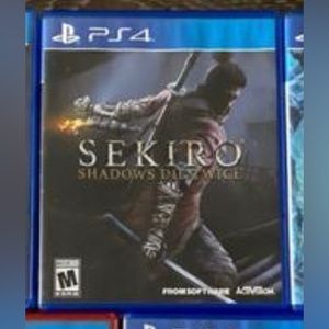Sekiro shadows die twice . PS4 game
